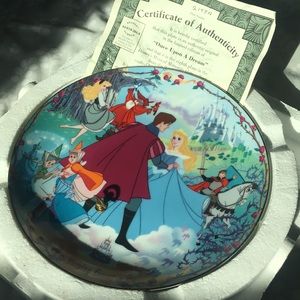 Disney musical memories plate limited edition-RARE